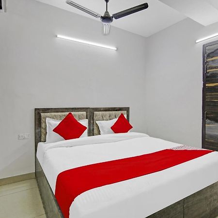 Hotel Green Olive 뉴델리 외부 사진