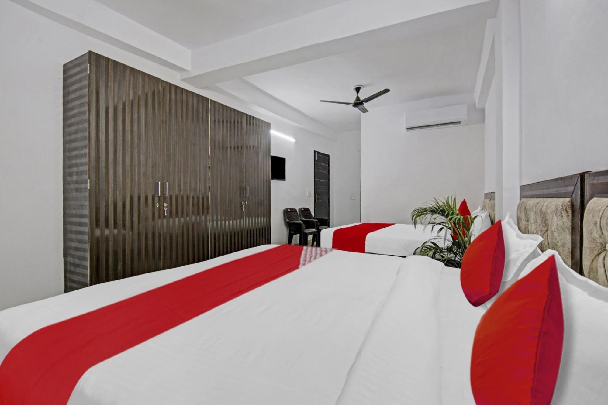 Hotel Green Olive 뉴델리 외부 사진