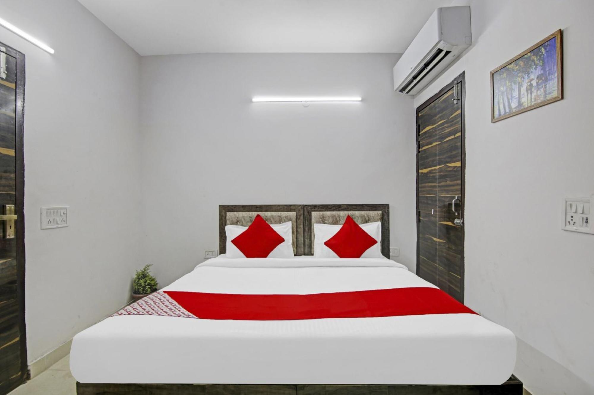 Hotel Green Olive 뉴델리 외부 사진