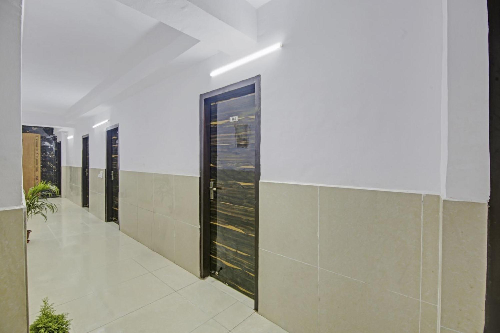 Hotel Green Olive 뉴델리 외부 사진